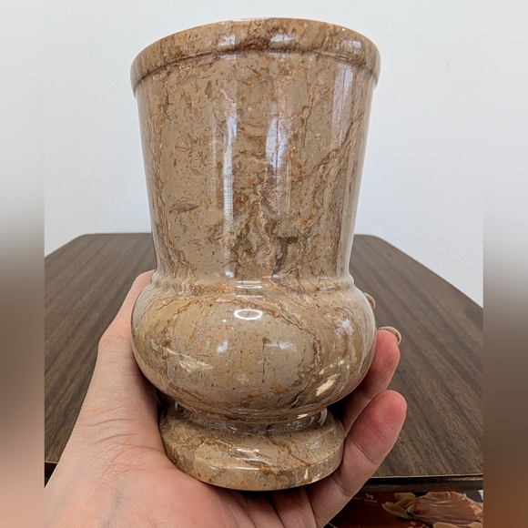 Small Warm Tan & Brown Marble Solid Stone Footed Vase Lots Of Beautiful Vaining - Picture 2 of 7
